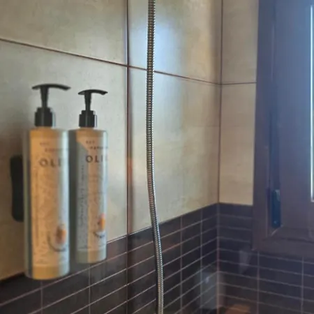 펜션 Rozalenia Mare *