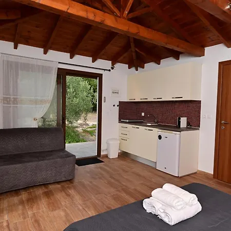 Rozalenia Mare * 오르모스 파나기아스