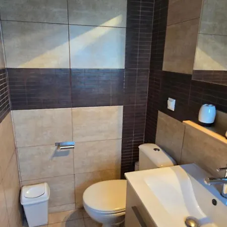 펜션 Rozalenia Mare