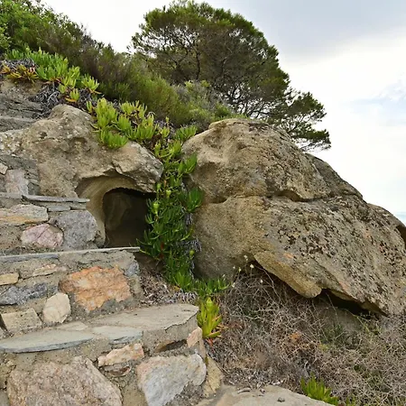 Rozalenia Mare Nyaraló